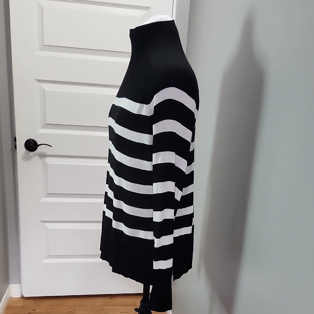 ZARA Stripes black and white turtle neck light knit sweater - Picture 5 of 13